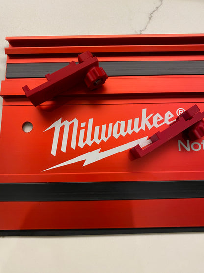 Arrêts de plongée / Butées de rail de guidage / Limites de voie / Anti-recul / Coupes répétitives 1 PAIRE pour rail de guidage Milwaukee
