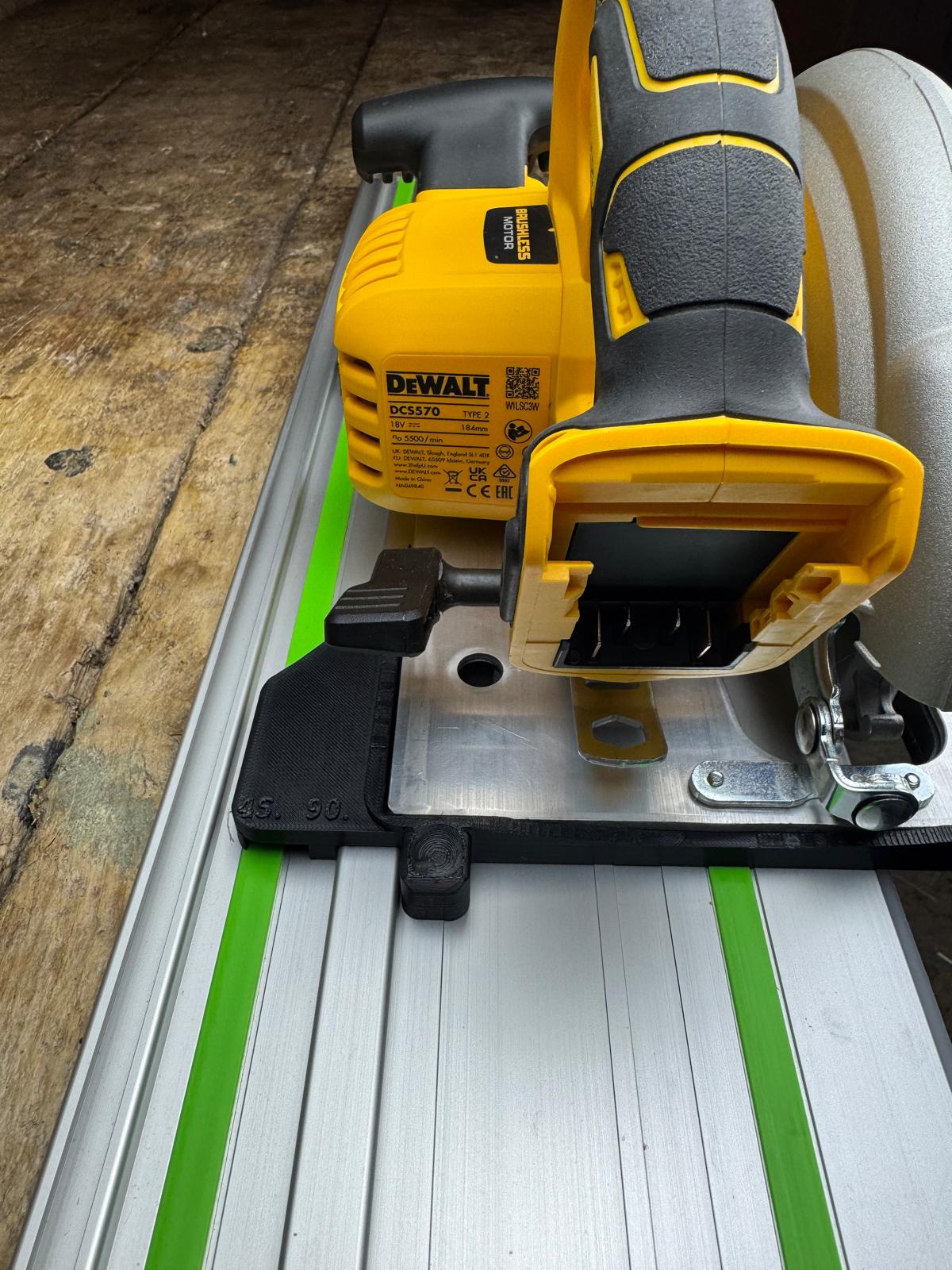 TOOLAX Führungsschienenadapterbasis – Perfekte 45° & 90° Schnitte, kompatibel mit Dewalt Kreissägen DCS570, DWE575, DCS575, DCS578, DCS573 – Passend für Festool Führungsschiene  