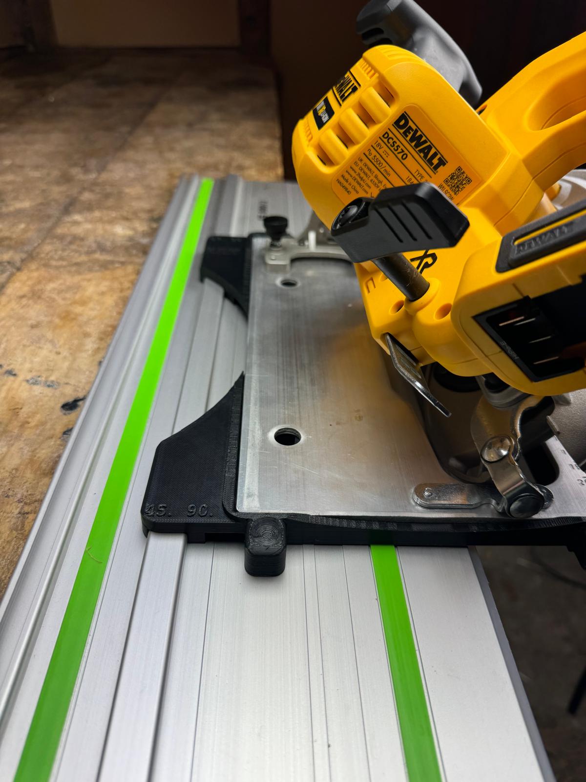 TOOLAX Führungsschienenadapterbasis – Perfekte 45° & 90° Schnitte, kompatibel mit Dewalt Kreissägen DCS570, DWE575, DCS575, DCS578, DCS573 – Passend für Festool Führungsschiene  