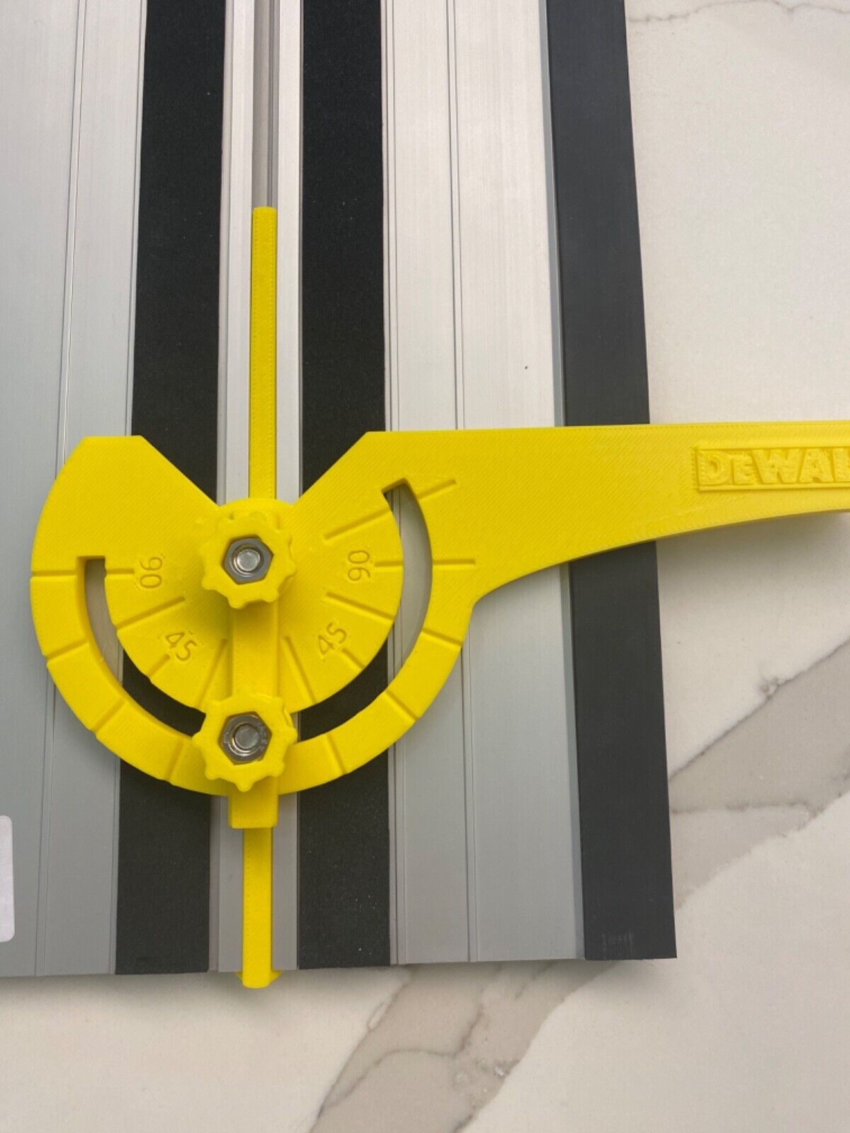 TOOLAX Vollständig verstellbarer Winkelanschlag kompatibel mit Dewalt Führungsschiene